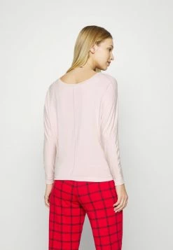 Calvin Klein Underwear SOPHISTICATED V NECK - Pyjama Top - Pink Wink 10 Calvin Klein Underwear SOPHISTICATED V NECK - Pyjama Top - Pink Wink -Calvin Klein Underwear Shop 050c41b3b0854096be05042f41cc5d00