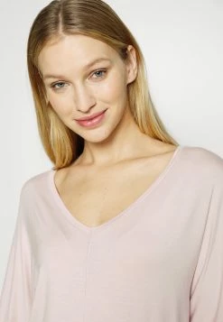 Calvin Klein Underwear SOPHISTICATED V NECK - Pyjama Top - Pink Wink 11 Calvin Klein Underwear SOPHISTICATED V NECK - Pyjama Top - Pink Wink -Calvin Klein Underwear Shop 14b77acb9f0e4e55bd316c5326f453e2