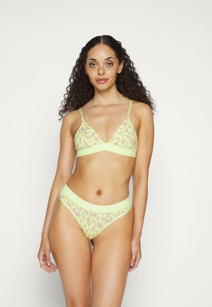 Calvin Klein Underwear THONG - Thong - Cyber Green - Image 2